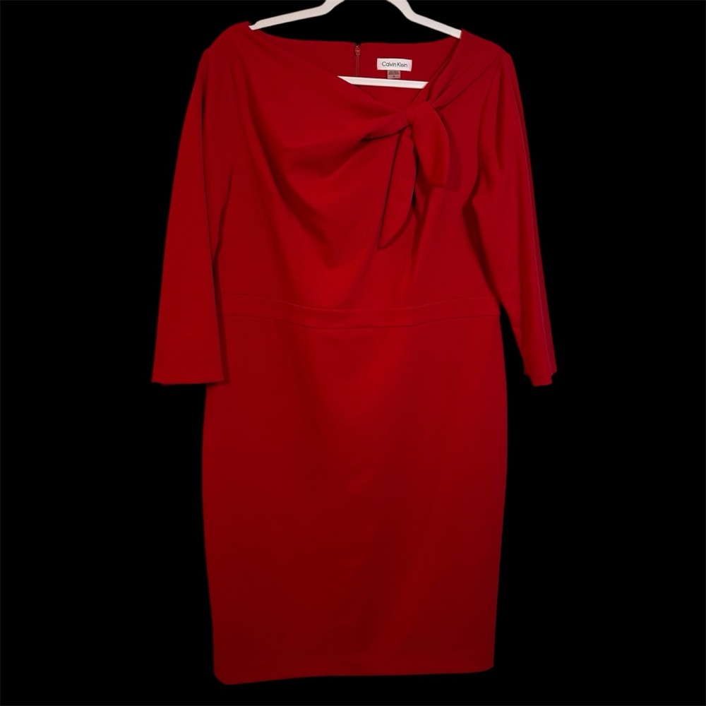 Calvin Klein Elegant Red Midi Dress
